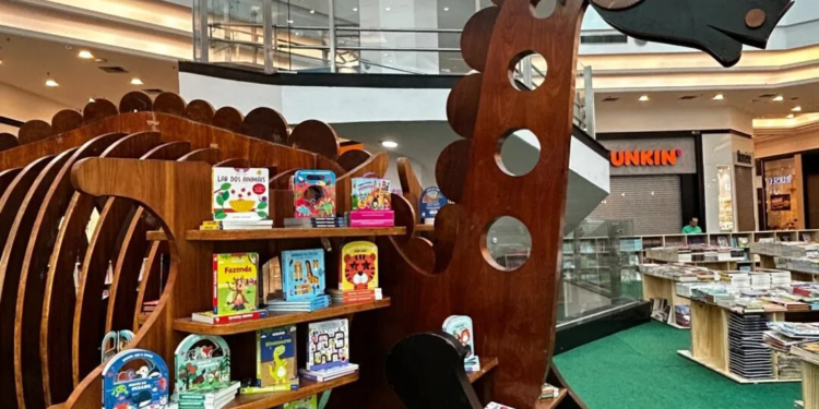 Pátio Brasil Shopping aposta em literatura e clima de Copa para movimentar o fim de semana