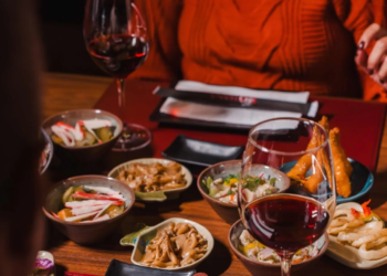 Vinho e culinária japonesa: a harmonização que aquece o inverno e conquista os brasilienses