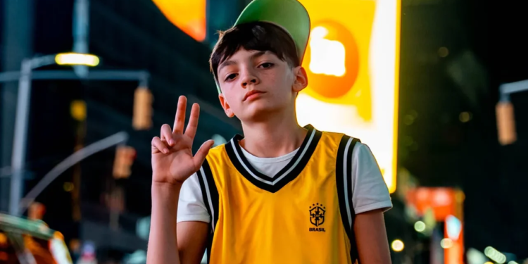 João Pedro ganha destaque na cobertura digital do Mundial e aproxima a Geração Alpha do futebol