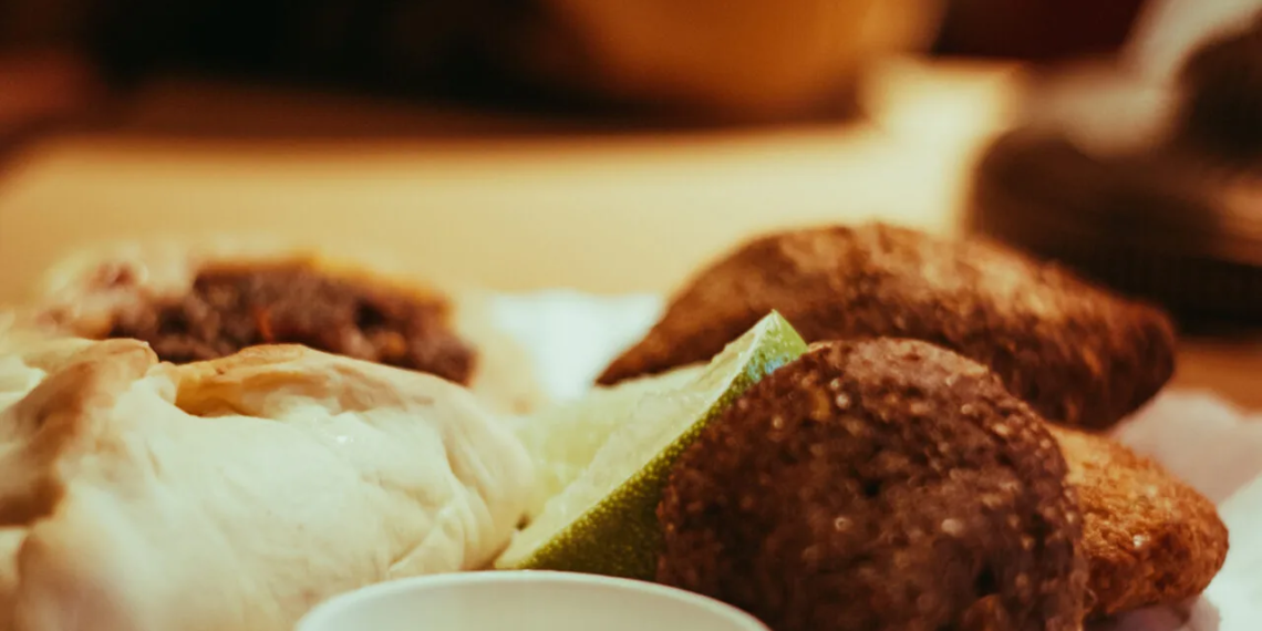 Na Praia Festival transforma gastronomia em protagonista da edição inspirada no Brasil