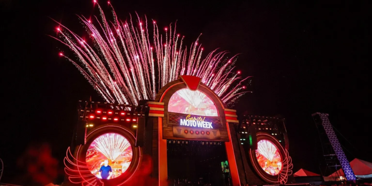 Começa o Capital Moto Week 2026: Nazareth abre festival que reúne 105 shows em Brasília