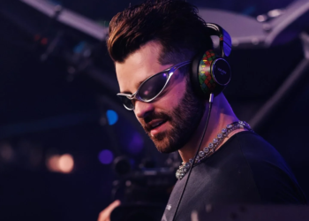 Alok emociona o Tomorrowland com homenagem aos pais em apresentação no Mainstage