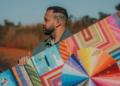 Daniel Toys apresenta exposição inédita sobre memórias e pertencimento no Espaço Cultural Renato Russo