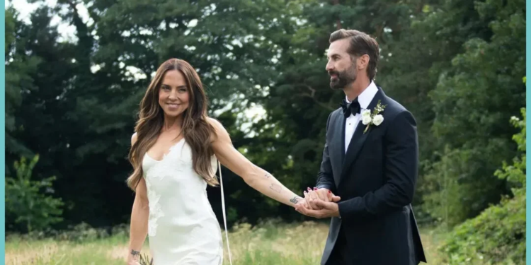 Aos 52 anos, Mel C se casa com vestido assinado por Victoria Beckham e reúne as Spice Girls