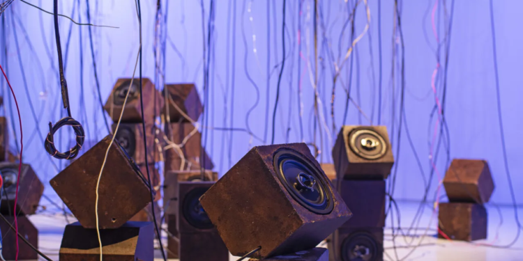 Exposição inédita “Selva Elétrica”, de Vivian Caccuri, estreia na CAIXA Cultural Brasília em 18 de agosto