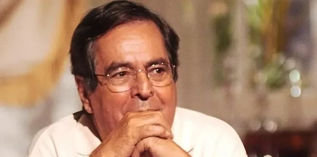 Morre Benedito Ruy Barbosa, mestre da teledramaturgia brasileira, aos 95 anos.