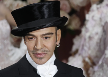 John Galliano ganha retrospectiva no Met e inspira o Met Gala 2027