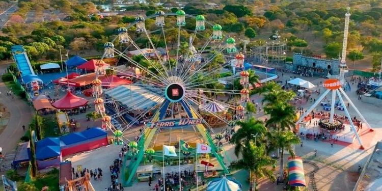 Parque Nicolândia celebra o Dia dos Pais com entrada gratuita para pais acompanhados dos filhos