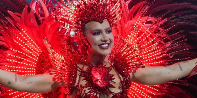 Virginia Fonseca deixa posto de rainha de bateria da Grande Rio e escolhe uma rotina mais leve