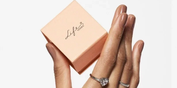 Life by Vivara celebra memórias que atravessam o tempo em nova campanha Classics