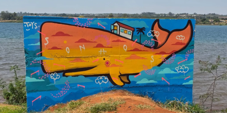 Do concreto à paisagem: Daniel Toys colore o Parque Asa Delta com arte urbana