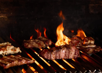 Ricco Burger amplia o almoço no Noroeste com cortes na parrilla