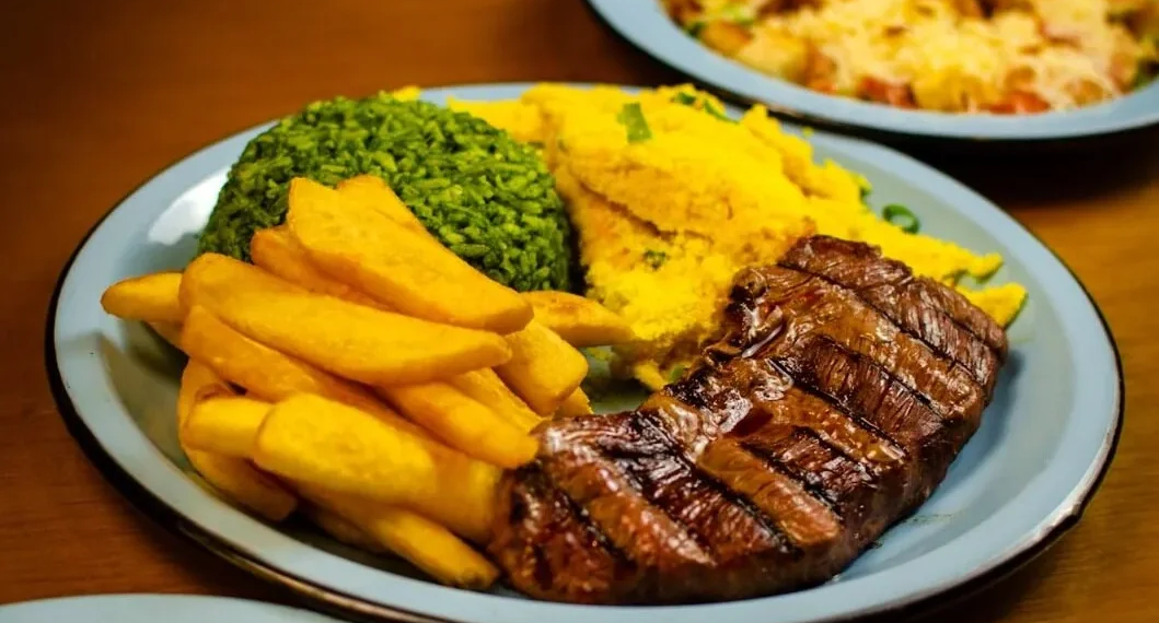 Mané Mercado Águas Claras aposta em menu completo para o almoço durante a semana