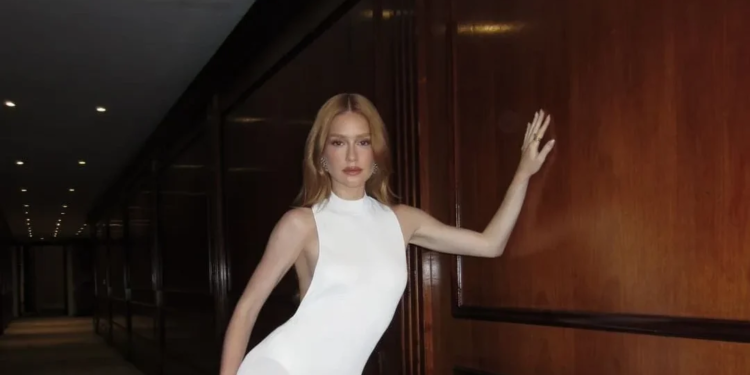 Marina Ruy Barbosa aposta no minimalismo sofisticado para première de “Antártida” no Rio