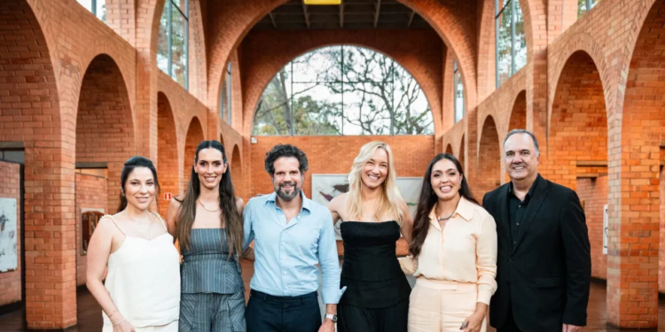 TRIAA celebra primeiro ano com encontro que conecta arquitetura, design, arte e negócios em Brasília