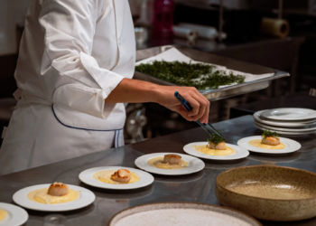 Le Cordon Bleu encerra 2026 com novos cursos, experiências gastronômicas e agenda especial