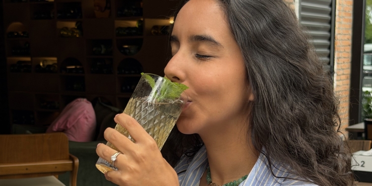 Patinho Feio aposta em pratos leves e drinks sem álcool para a temporada de calor