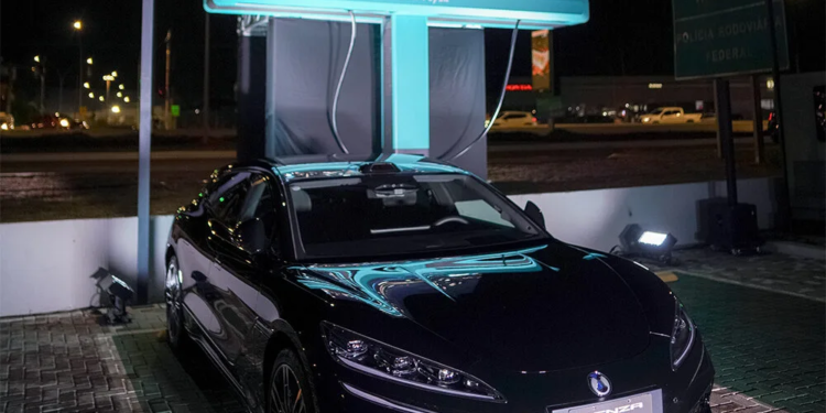 DENZA Brasília promove lançamento nacional do Flash Charging e apresenta Z9 GT na capital