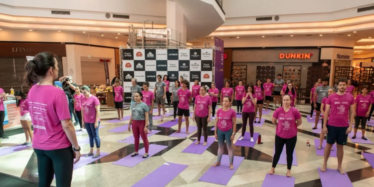 Uma manhã para florescer: Pink Flow leva saúde e bem-estar ao Pátio Brasil
