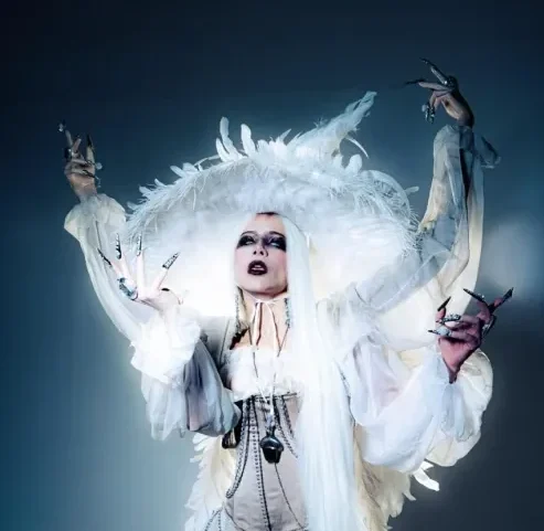 Lendas brasileiras inspiram fantasias no Baile de Halloween da Sephora