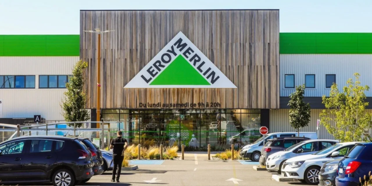 Leroy Merlin reúne Paulo Biacchi e Joana Lira para conversa sobre design e brasilidade em Brasília
